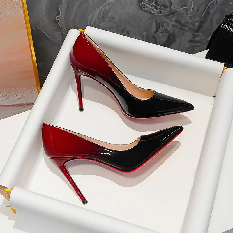 秋冬新款【黑红渐变色】漆皮高跟鞋女细跟尖头浅口性感红底时尚单鞋