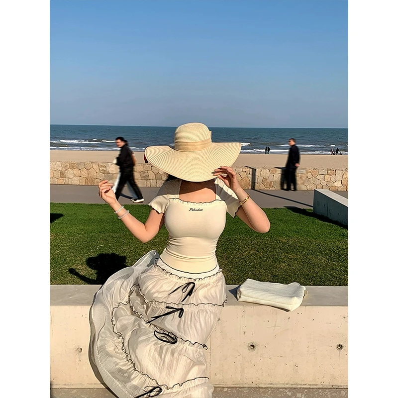 肉装小cherry 温柔成诗 少女感微胖大方领木耳边密拷绣花T恤两色