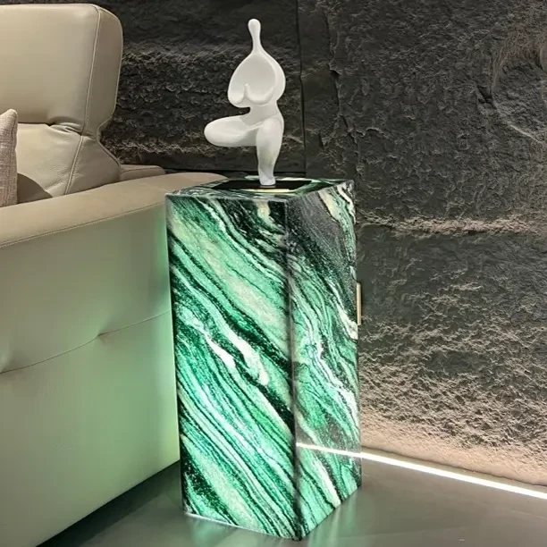 展示台挪威绿天然奢石