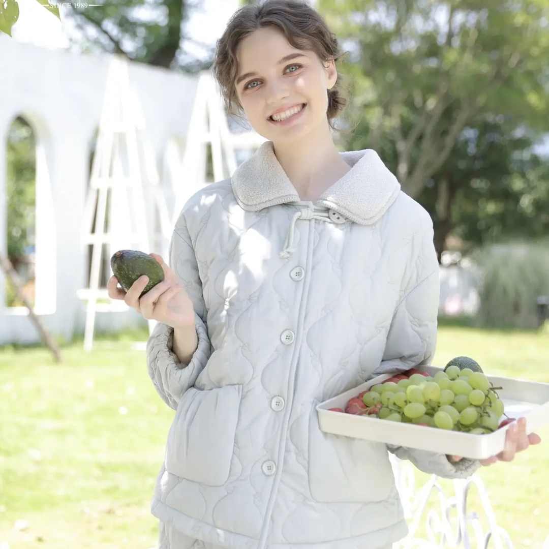 【诺曼蒂克】春亚纺女士翻领可外穿家居服时尚保暖不臃肿256212