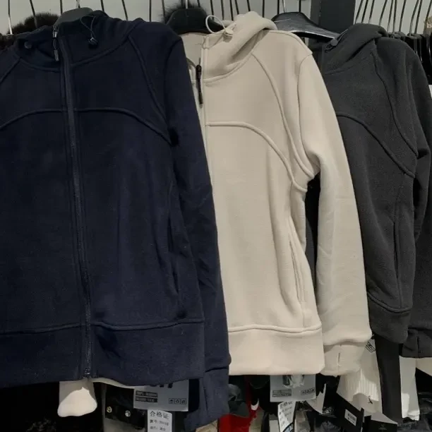 新款秋冬休闲显瘦百搭长袖连帽卫衣拉链开衫