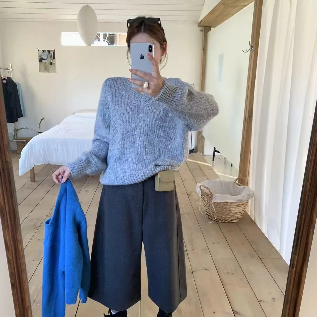 P&C studio  心水蓝V领毛衣