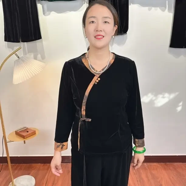 新中式春秋季时尚金丝绒长袖上衣显瘦大码中老年妈妈装