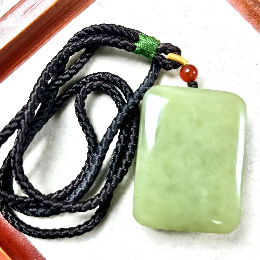 中国青黄口和田玉高端无事牌