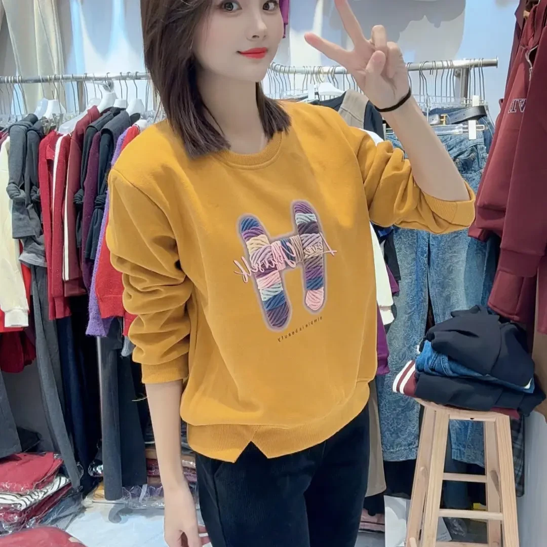8101常规时尚彩色字母印花圆领长袖百搭卫衣