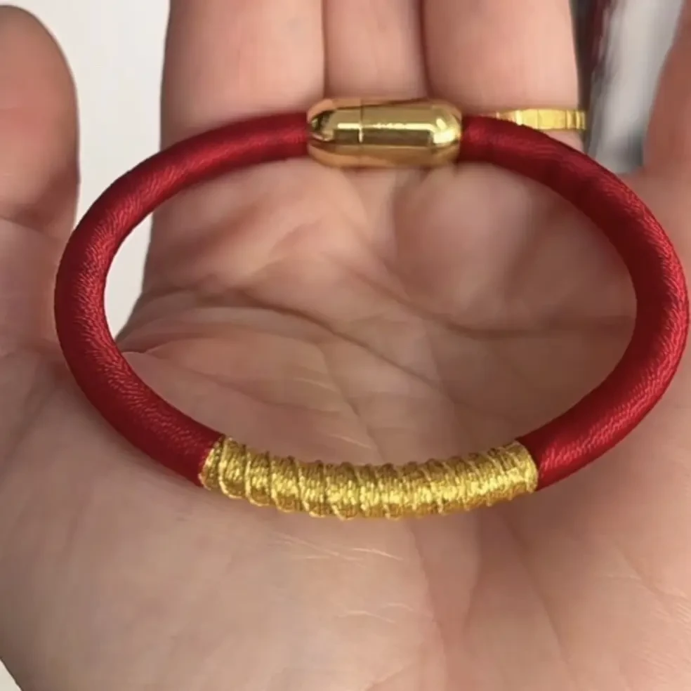 合金磁石手链 天然辰砂纯手工编织红绳情侣款朱砂手环