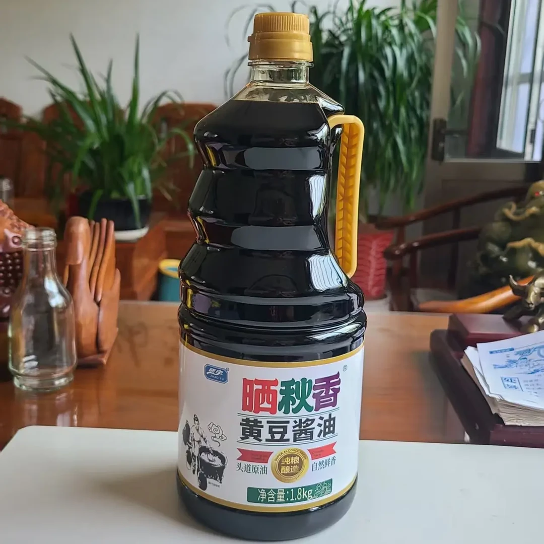 纯粮食酿造老式酱油高级家用生抽酱油大桶