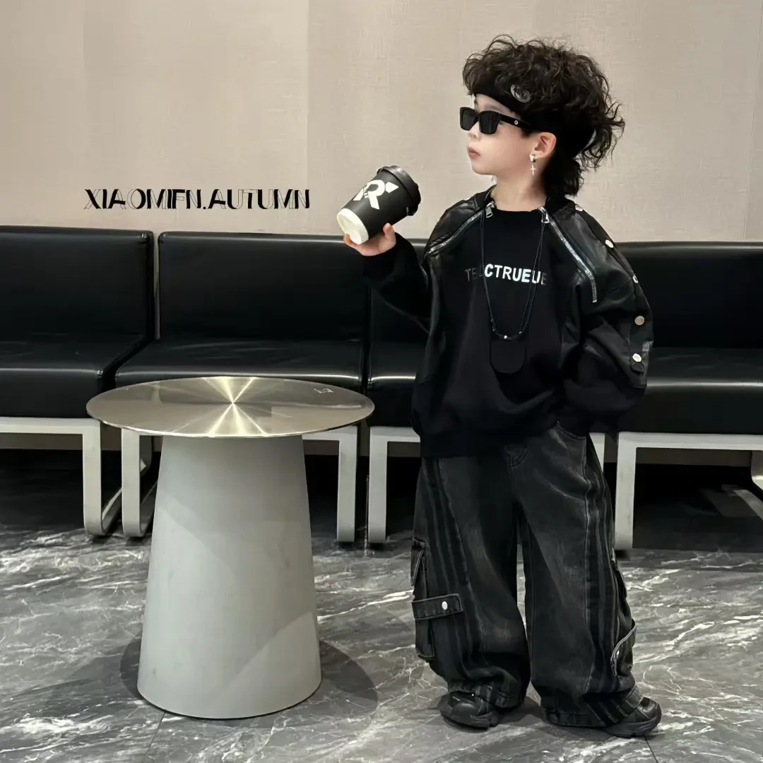 男童机车风春秋季套装2025新款儿童酷帅拼色卫衣工装牛仔裤两件套