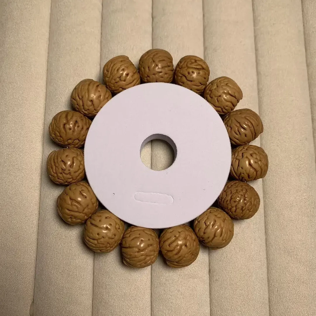 肉纹元宝小金豆桃核手串