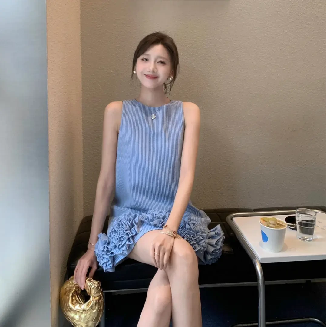 连衣裙裙子女成熟气质温柔减龄衣服小众显瘦夏季洋气无袖背心短裙