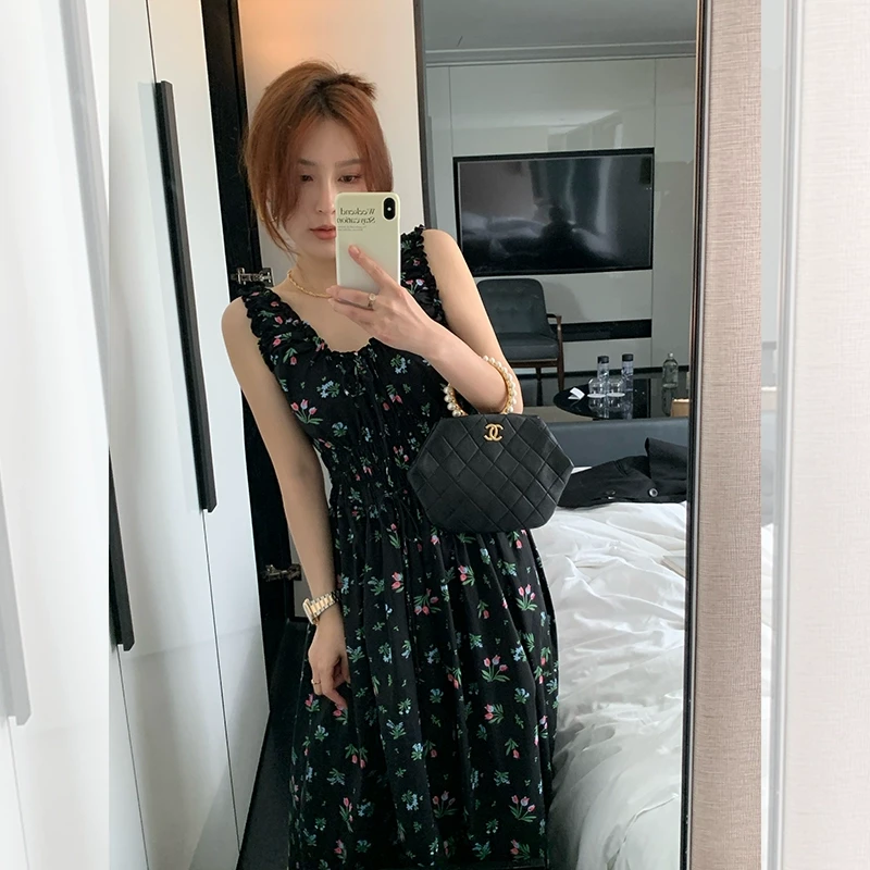 小V领领吊带收腰连衣裙QL232002