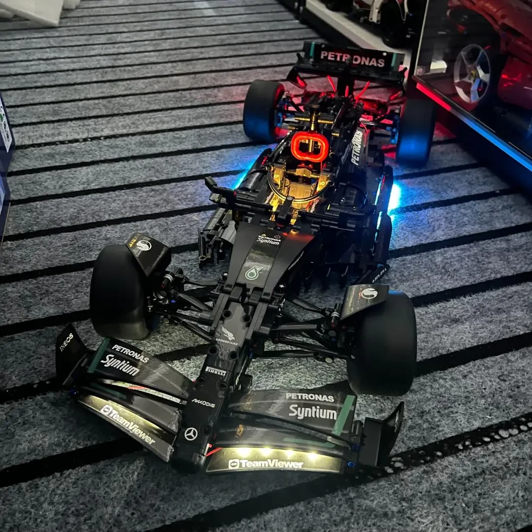 梅赛德斯奔驰F1赛车科技机械组系列积木新款潮玩男孩玩具礼物