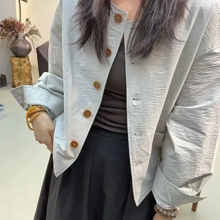 9380-春季新款短款外套女圆领单排扣时尚气质百搭上衣