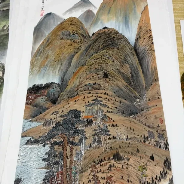 纯手绘国画写意淡雅山水作品宣纸材质适用于客厅办公室
