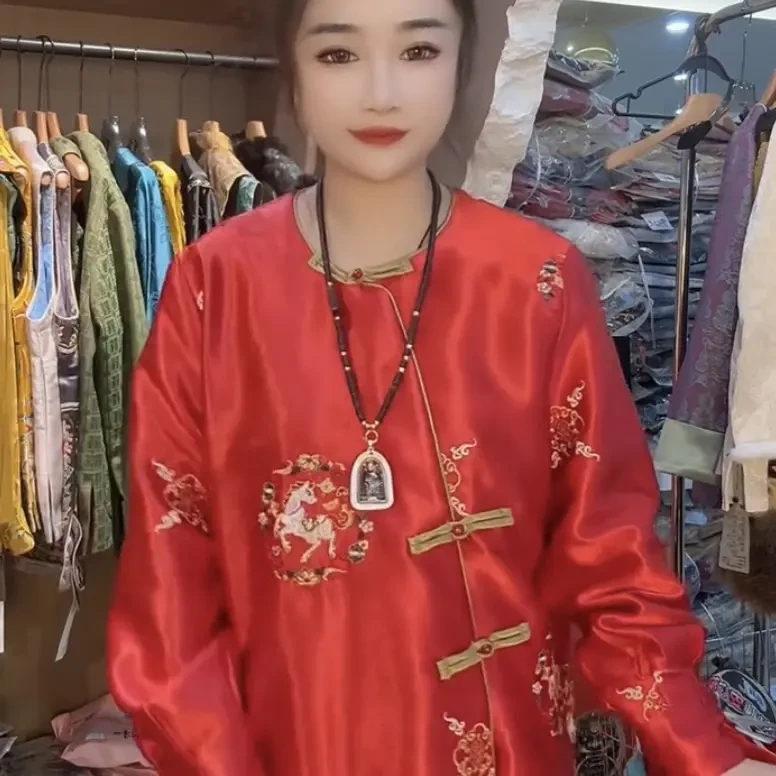 新中式国风重工刺绣盘扣长袖显瘦上衣女秋冬复古拜年服红色锦缎厚