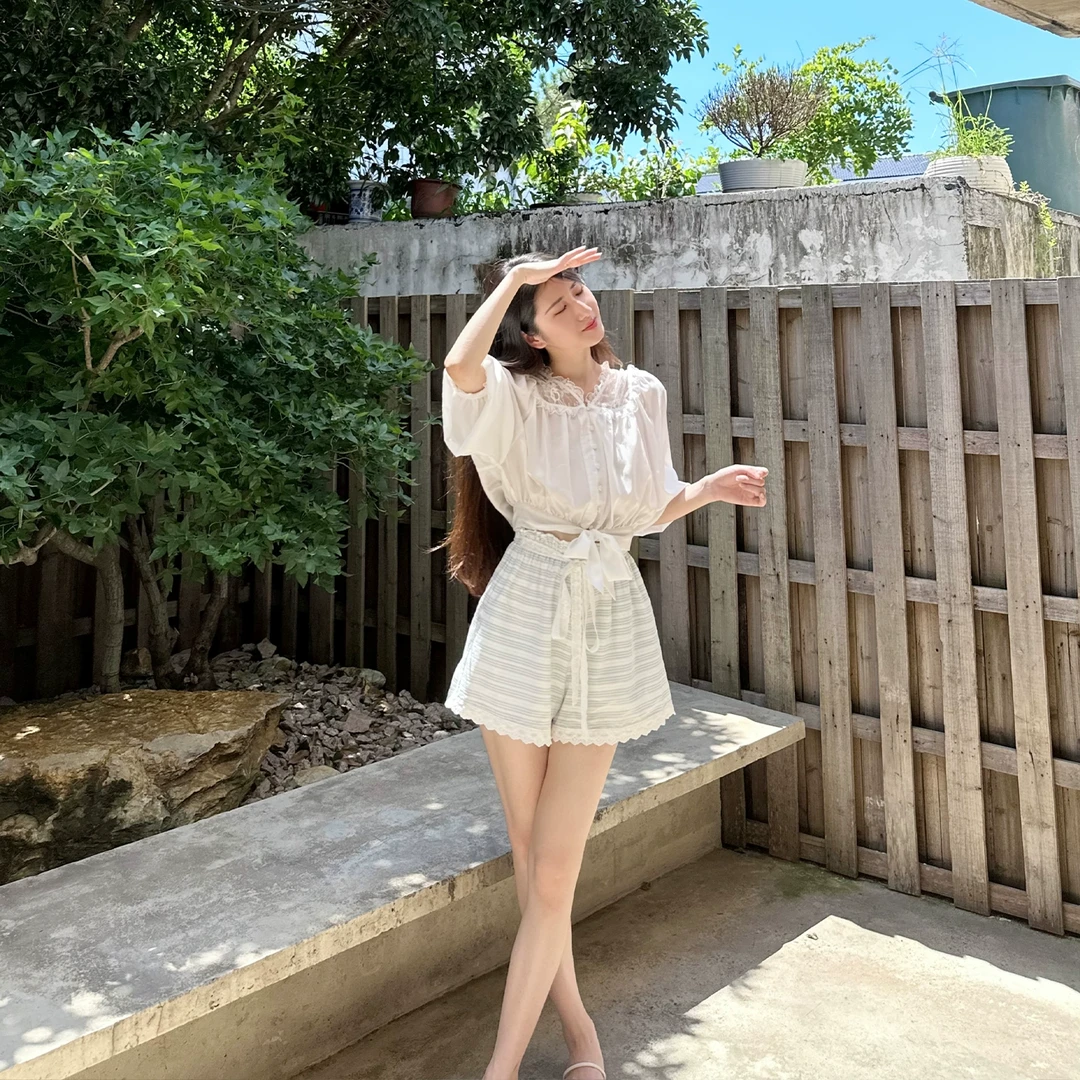 5折 Howalook 治愈蓝色系 天空蓝短裤 提花拼接蕾丝腰带花苞腰头