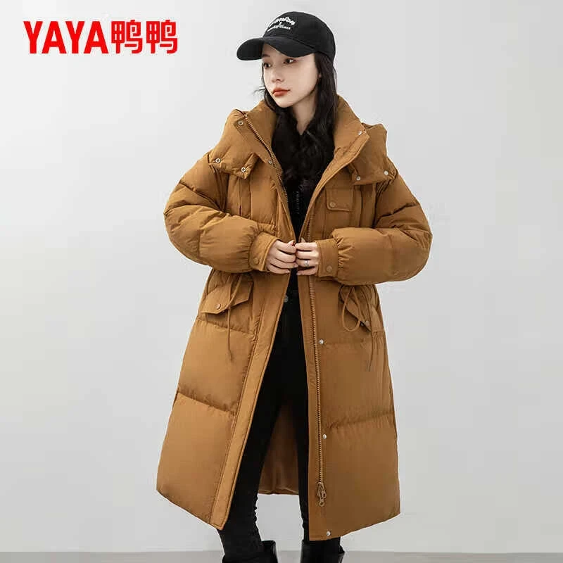 YAYA/鸭鸭运动时尚休闲女士连帽中长款保暖冬季羽绒服24Y015