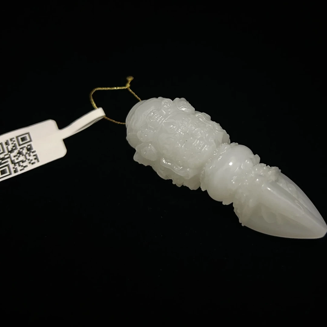 精美和田玉白玉雕刻金刚降魔杵吊坠