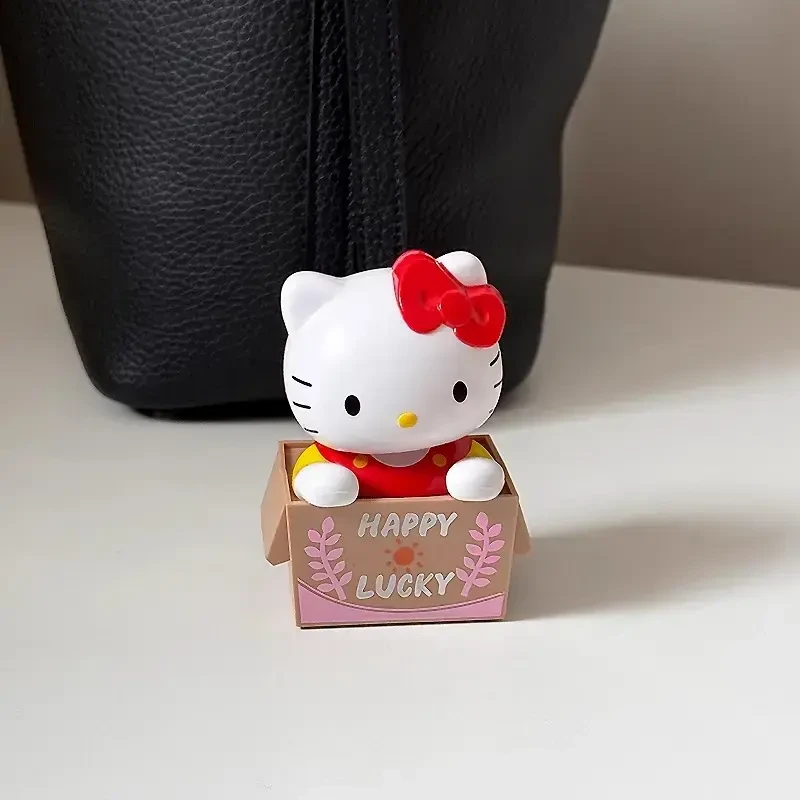 快递猫KT摇头摆件生日礼物可爱车载摆件玩具汽车装饰太阳能桌面