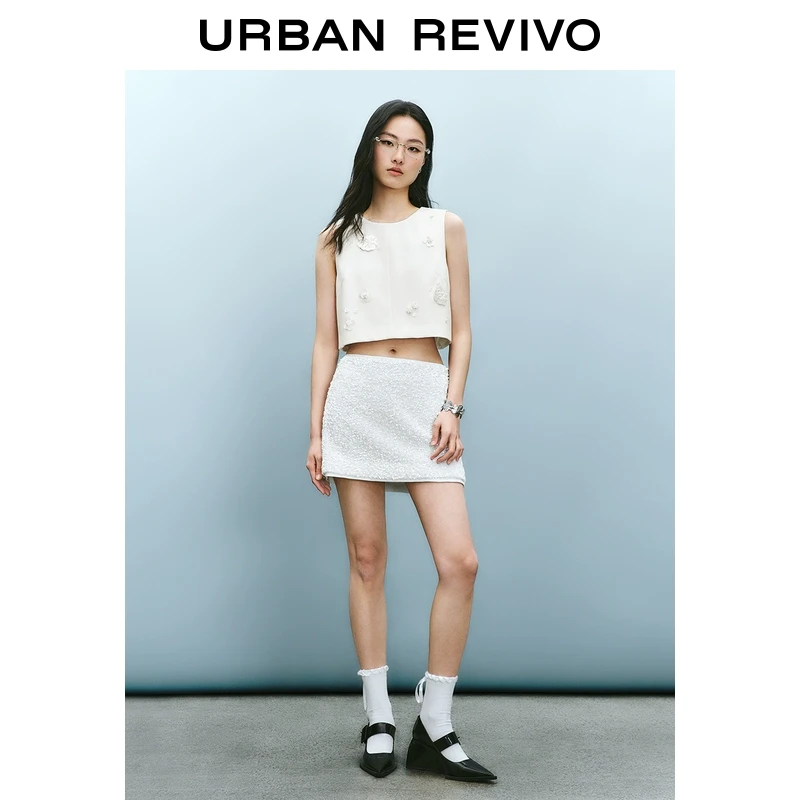 UR2025春季新品女装欧若风立体花朵珠片无袖罩衫衬衫UYU250015