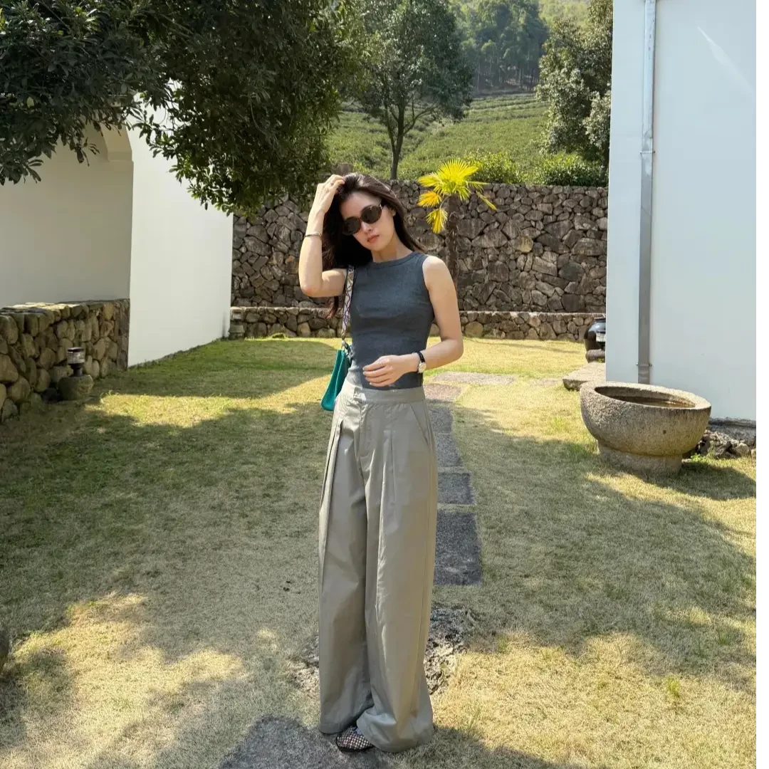 夏季新款慵懒风简约百搭显瘦背心上衣高腰打褶直筒休闲西装长裤女