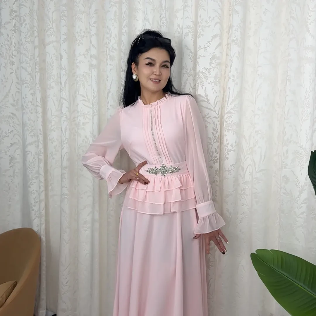 名媛韩系千金轻奢风格时尚连衣裙展现独特魅力