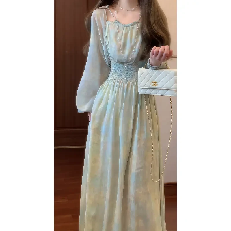 春季法式温柔风挂脖泡泡袖碎花连衣裙女高级感收腰仙女长裙8045