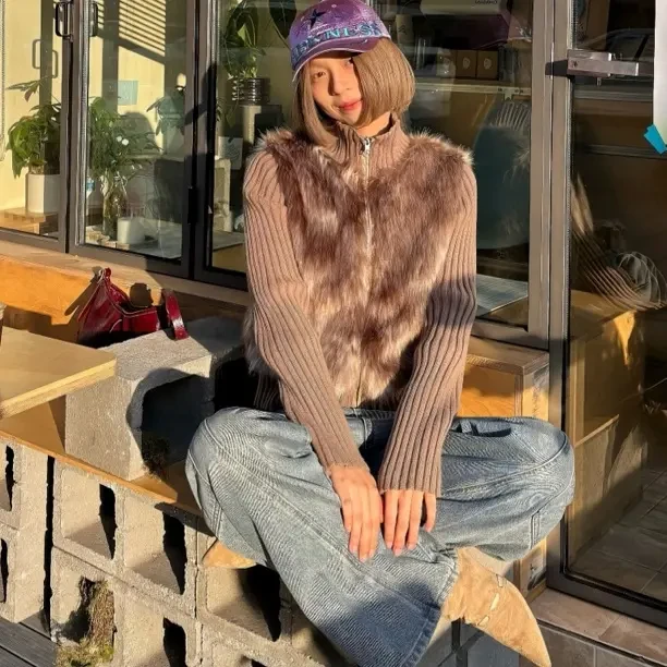 翻领针织拼接毛毛短款外套秋冬时髦千金风