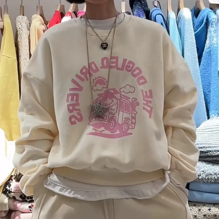 舜 韩代正品米色粉色字母圆领卫衣