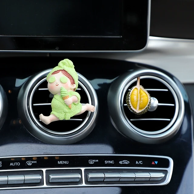 网红浴袍女孩车载香薰香水汽车内装饰用品车用出风口香氛摆件女神