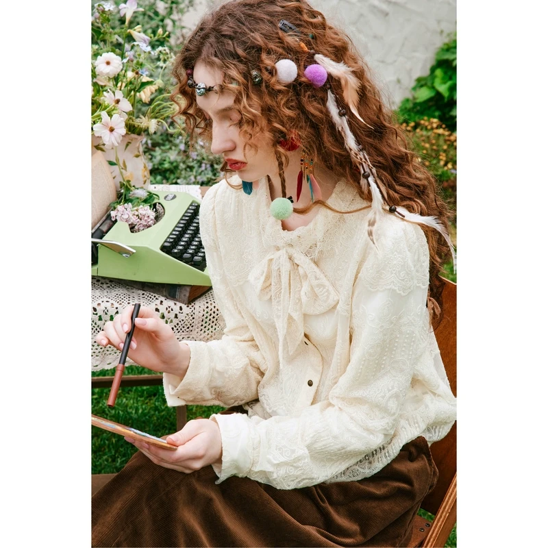 【黄蓉推荐】菀壹蕾丝衬衫2024年冬季新款百搭打底上衣C29211351