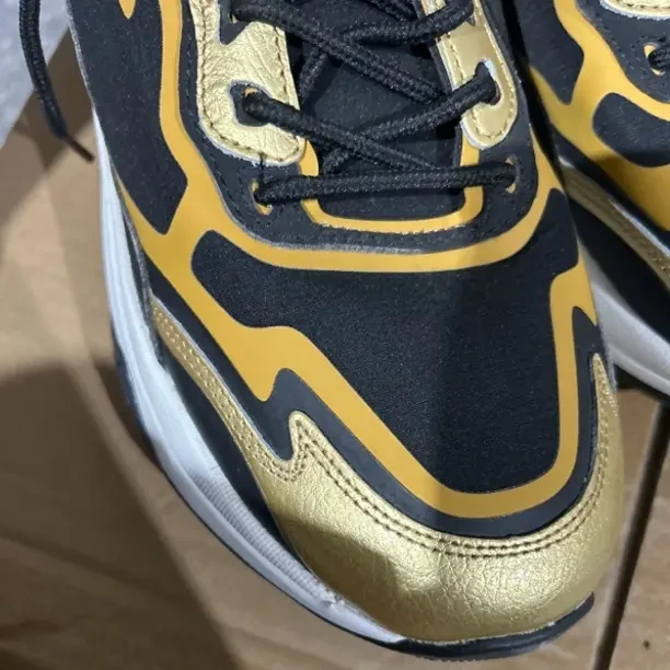 496时尚休闲运动鞋