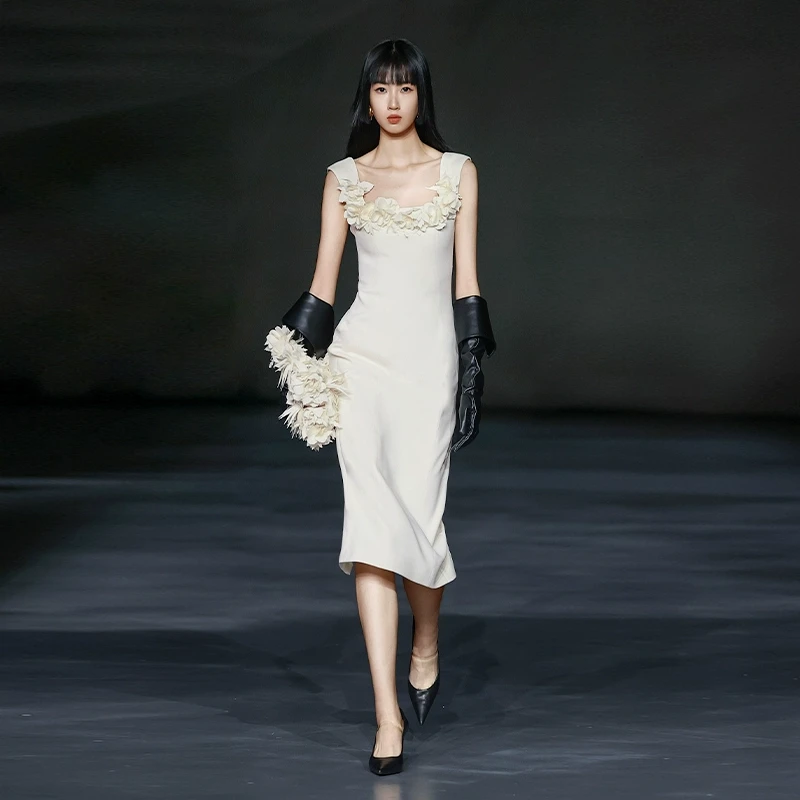 MAGGIEMA马婧设计师款时尚夏日女神花瓣设计别致优雅连衣裙长款