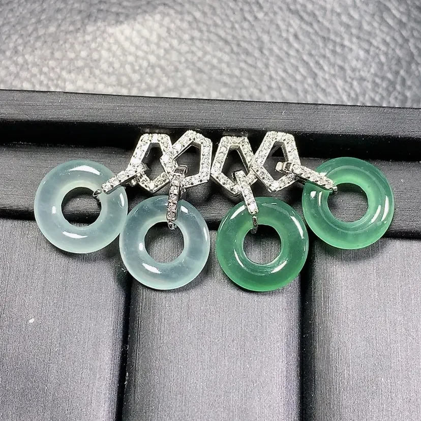 天然Ａ货翡翠冰透天空蓝甜甜圈耳钉新中式设计款耳饰-多样性发1