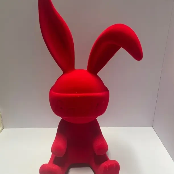 植绒红色兔子摆件红色兔子小众艺术摆件高级玄关装饰品