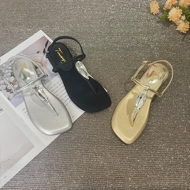 增高/2cm/夹趾一字带凉鞋时尚水钻女鞋25D536简约仙女风外穿夏季