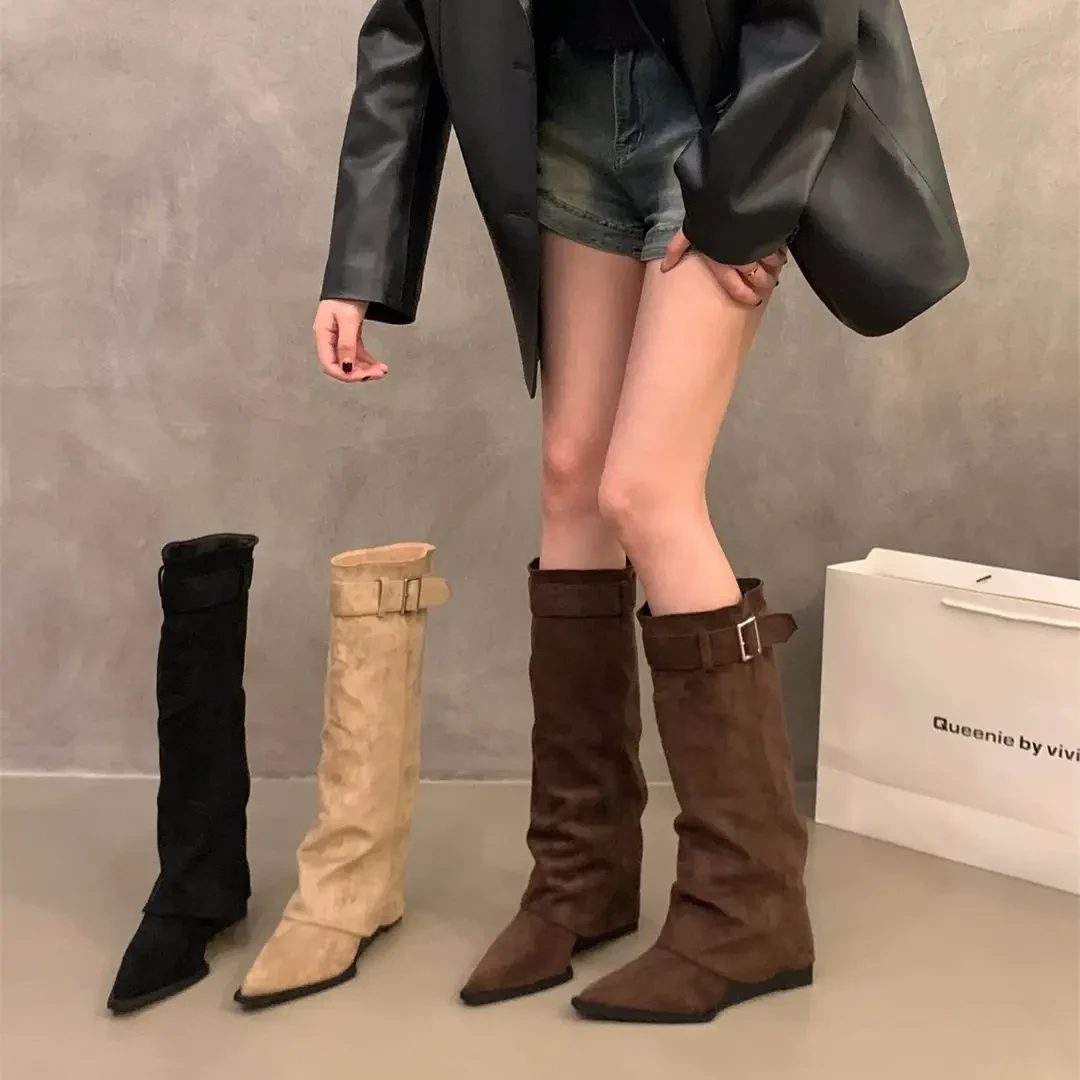 坡跟高跟尖绒面堆堆靴中筒骑士靴女鞋2025秋冬季瘦瘦长筒长靴子