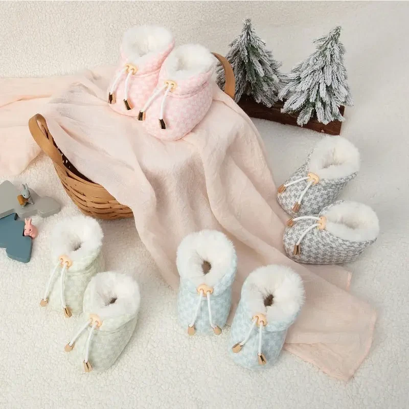 0-1岁秋冬加绒加厚防掉软底宝宝棉鞋新生儿步前鞋