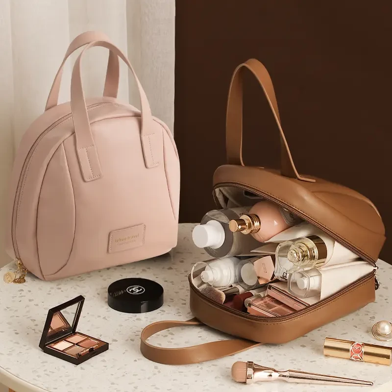 化妆包女2025新款高端便携式外出护肤品收纳出差旅行洗漱大容量