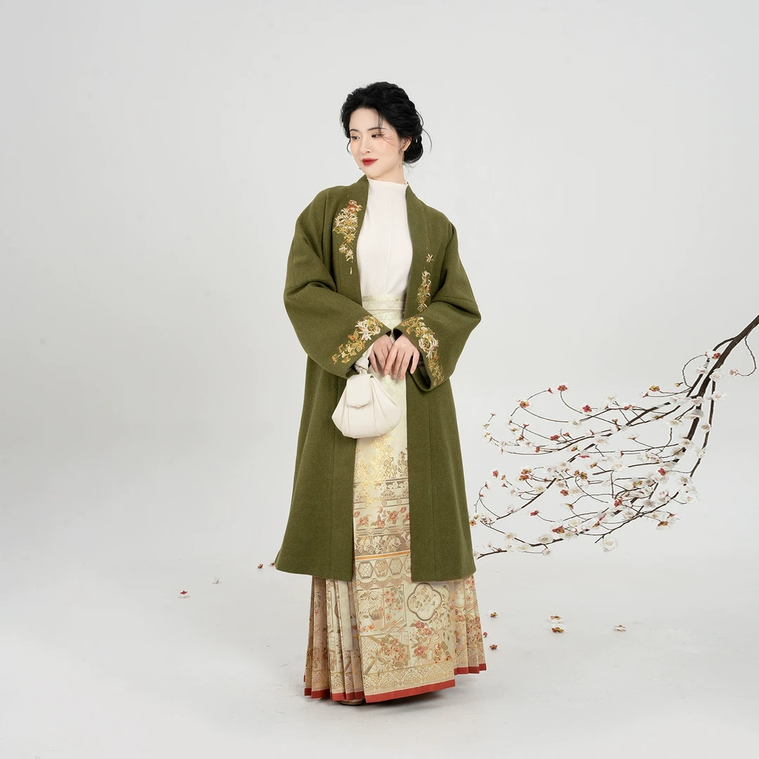 织造司[梅窗百草]原创汉服绣花对襟外套明制妆花织金马面裙秋冬款