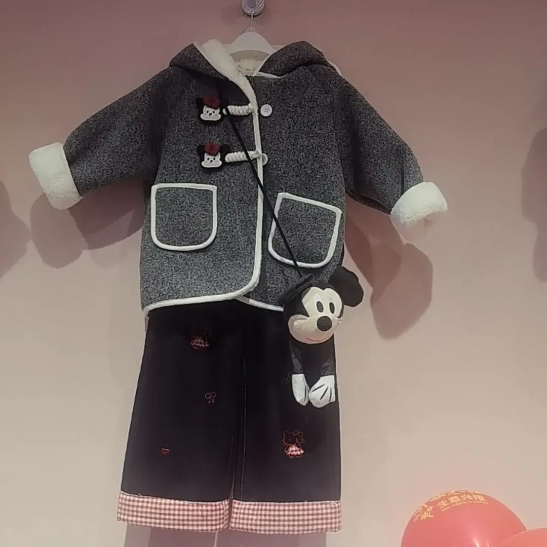 女童短款加厚洋气秋冬外出保暖外套新款