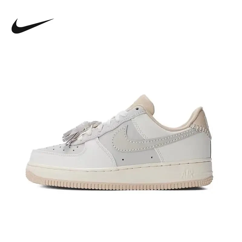 NIKE耐克WMNS AIR FORCE 107空军一号休闲鞋HV1813-001
