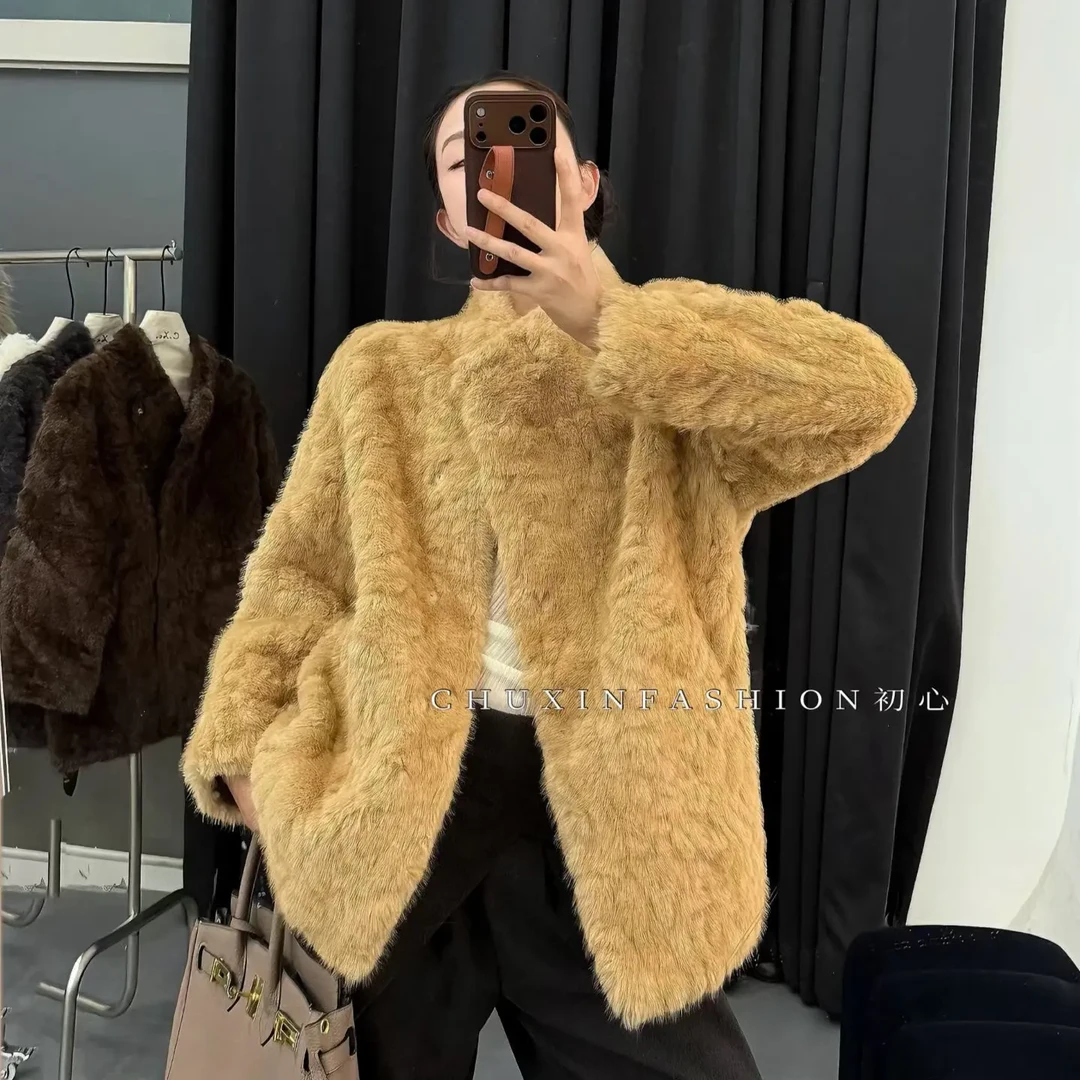人造皮草 人造皮草冬季染尖工艺压花狐貂平替短款毛毛外套女洋气