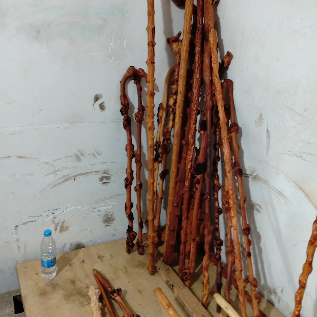 云南天然老料果木树瘤直杖登山杖户外拐棍拐杖把玩防身手杖