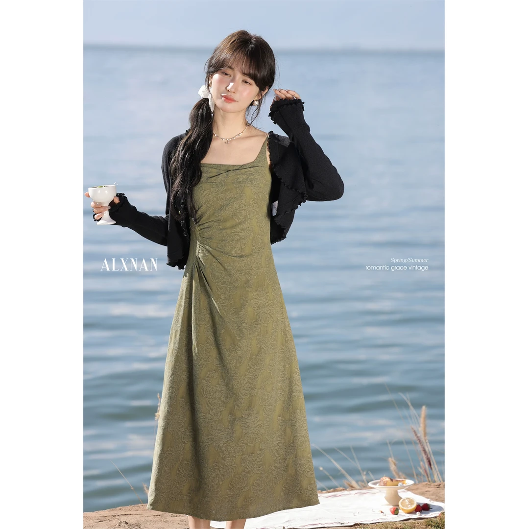 鹿向南「618宠粉」气质收腰黑色开衫L528102