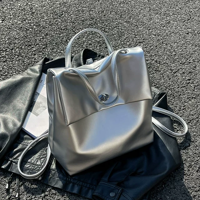 韩国银色双肩包女百搭2025新款潮时尚大容量学生通勤书包旅游背包