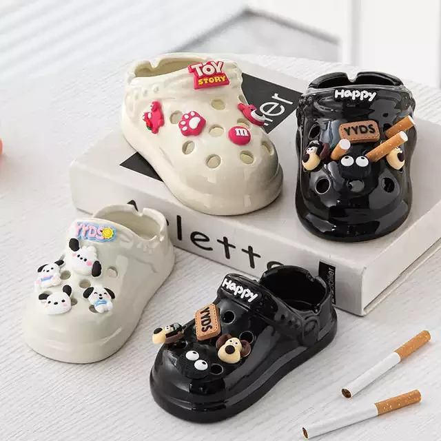 卡通洞洞鞋烟灰缸陶瓷可爱陶瓷办公室家用客厅烟缸高颜值轻奢烟盅