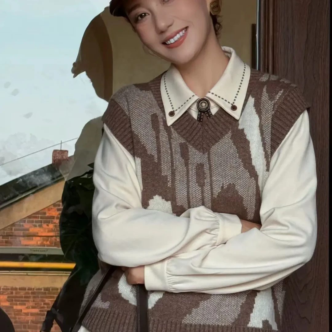 【胡子小妞】 羊毛马甲