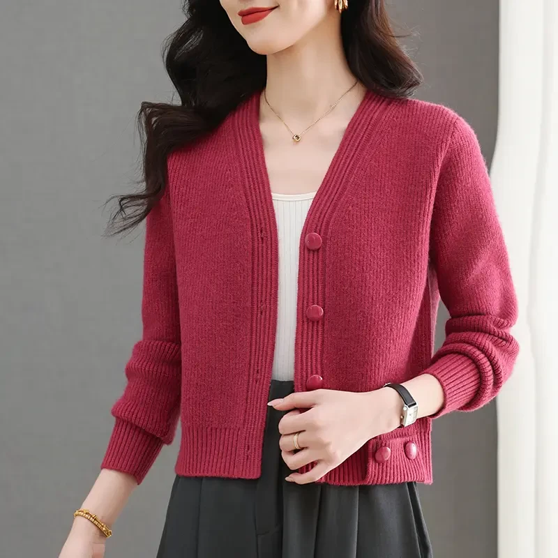 2025年时尚洋气秋季女士新款开衫长袖宽松百搭显瘦高档百搭毛衣