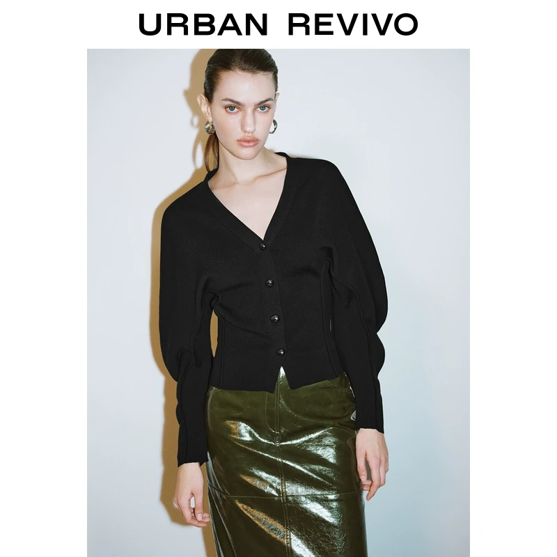 UR2025秋季新款女装简约休闲V领修身纽扣针织开衫UWG950058